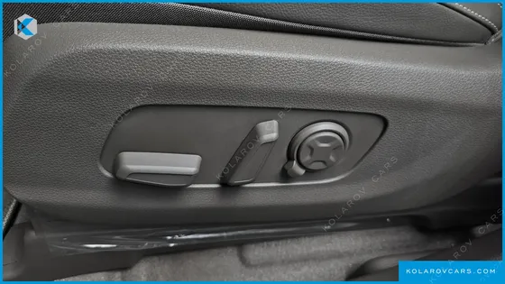 KIA CARNIVAL HEV 9SEATER SIGNATURE