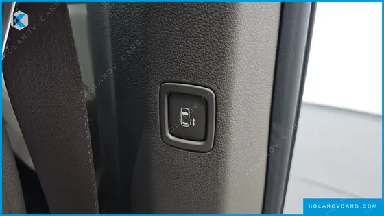 KIA CARNIVAL HEV 9SEATER SIGNATURE