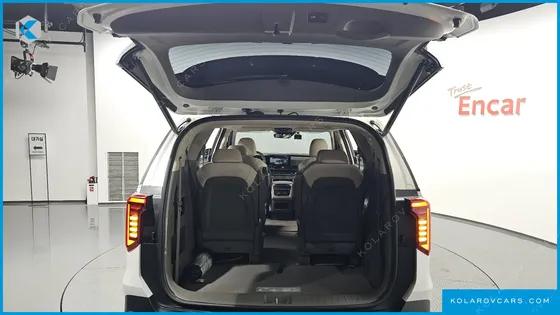 KIA CARNIVAL HEV 9SEATER SIGNATURE