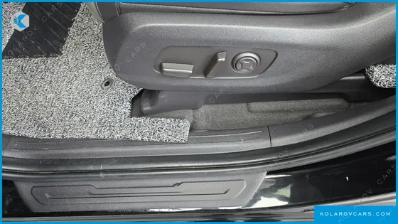 KIA CARNIVAL HEV 9SEATER NOBLESS
