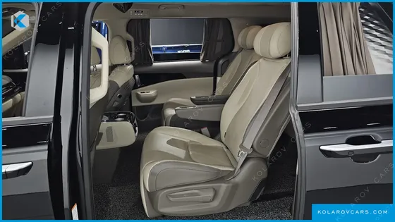 KIA CARNIVAL GASOLINE 7-SEATER HI LIMOUSINE