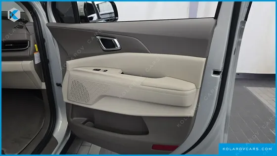 KIA CARNIVAL HEV 7SEATER NOBLESS