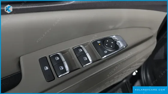 KIA CARNIVAL DIESEL 7-SEATER NOBLESSE