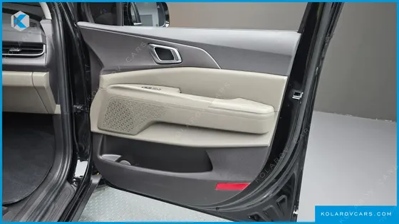 KIA CARNIVAL DIESEL 7-SEATER NOBLESSE