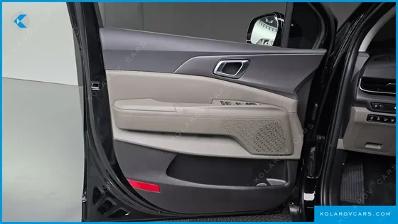 KIA CARNIVAL DIESEL 7-SEATER NOBLESSE