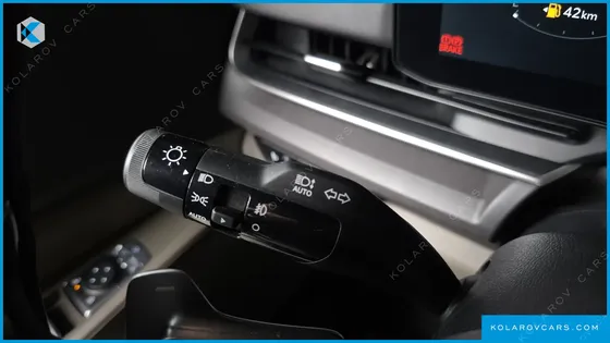 KIA CARNIVAL DIESEL 7-SEATER NOBLESSE