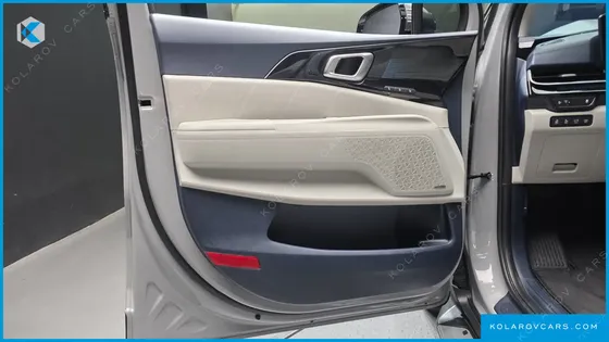 KIA CARNIVAL HEV 9SEATER GRAVITY