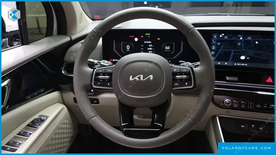 KIA CARNIVAL GASOLINE 7-SEATER HI LIMOUSINE