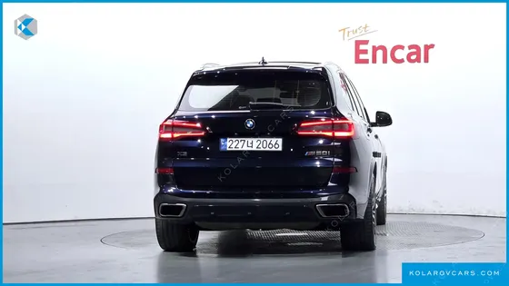 BMW X5 M50I
