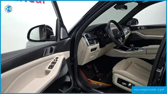 BMW X5 M50I