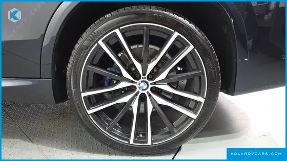 BMW X5 M50I