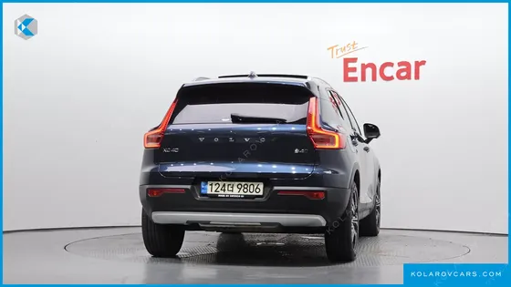VOLVO XC40 B4 INSCRIPTION