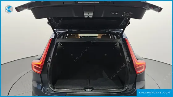 VOLVO XC40 B4 INSCRIPTION