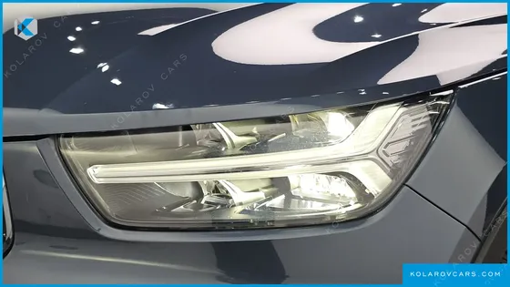 VOLVO XC40 B4 INSCRIPTION