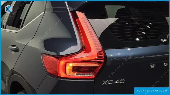 VOLVO XC40 B4 INSCRIPTION