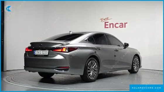 LEXUS ES EXECUTIVE