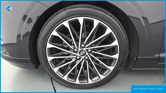 HYUNDAI GRANDEUR CALLIGRAPHY