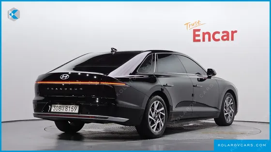 HYUNDAI GRANDEUR PREMIUM