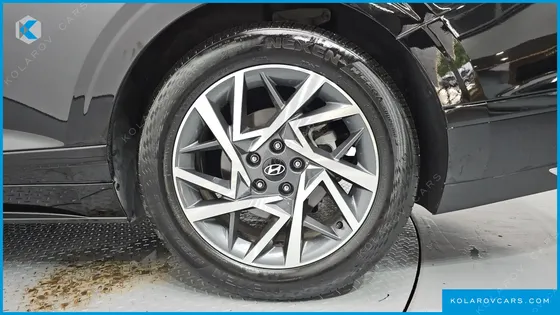 HYUNDAI GRANDEUR PREMIUM