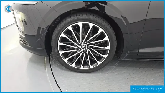 HYUNDAI GRANDEUR CALLIGRAPHY