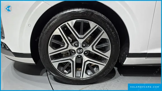 HYUNDAI GRANDEUR EXCLUSIVE