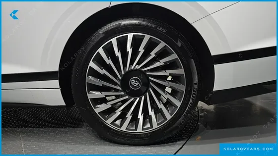 HYUNDAI GRANDEUR CALLIGRAPHY