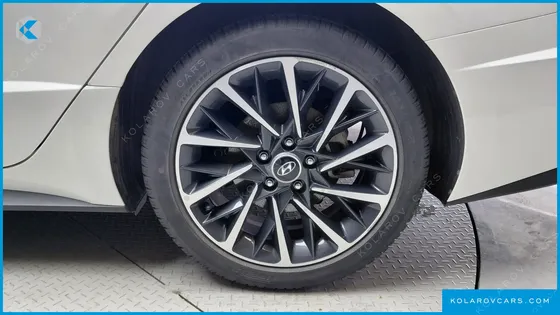 HYUNDAI SONATA PREMIUM PLUS