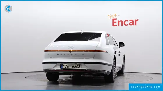 HYUNDAI GRANDEUR CALLIGRAPHY