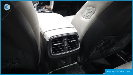 GENESIS G70 GASOLINE 3.3T 2WD