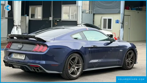 FORD MUSTANG GT COUPE