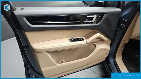 PORSCHE CAYENNE 3.0