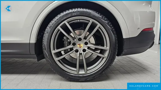 PORSCHE CAYENNE 3.0 COUPE