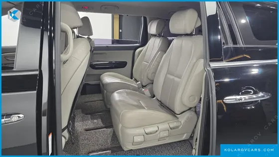 KIA CARNIVAL GASOLINE 7-SEATER LIMOUSINE