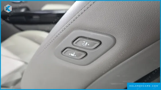KIA CARNIVAL GASOLINE 7-SEATER LIMOUSINE