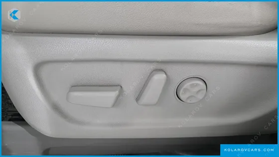 KIA CARNIVAL GASOLINE 7-SEATER LIMOUSINE