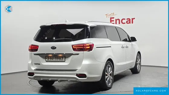 KIA CARNIVAL 9-SEATER NOBLESSE SPECIAL