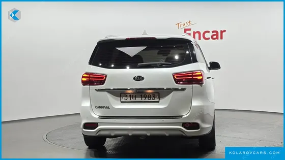 KIA CARNIVAL 9-SEATER NOBLESSE SPECIAL
