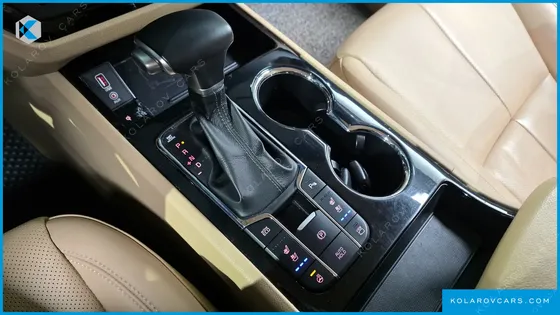 KIA CARNIVAL 9-SEATER NOBLESSE SPECIAL