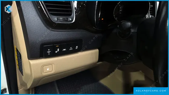 KIA CARNIVAL 9-SEATER NOBLESSE SPECIAL