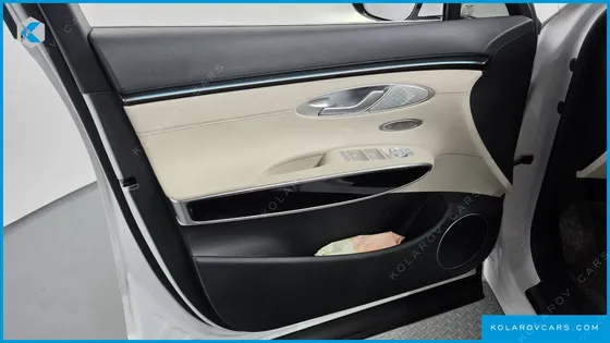 GENESIS GV70 2.5T GASOLINE 2WD