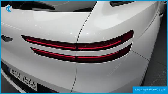 GENESIS GV70 2.5T GASOLINE 2WD