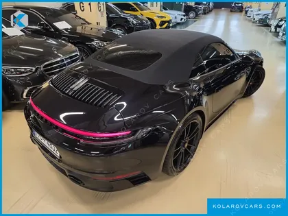 PORSCHE 911 CARRERA 4 GTS CABRIOLET