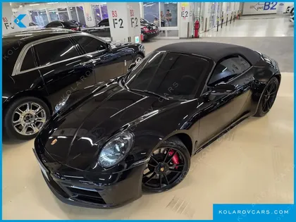 PORSCHE 911 CARRERA 4 GTS CABRIOLET