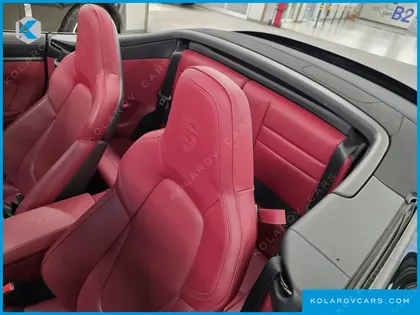 PORSCHE 911 CARRERA 4 GTS CABRIOLET