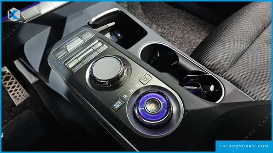 GENESIS GV70 2.5T GASOLINE 2WD