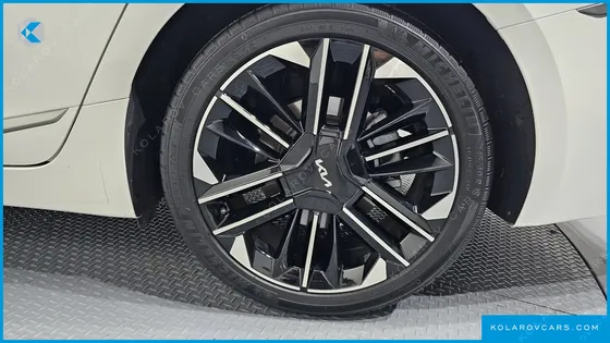 KIA K8 SIGNATURE
