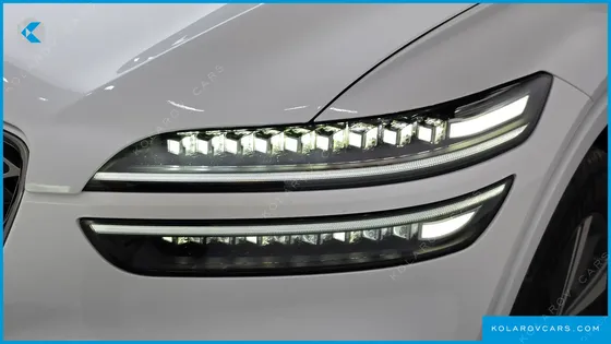 GENESIS GV70 2.5T GASOLINE 2WD