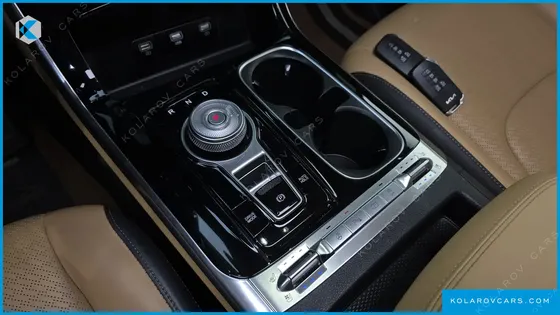 KIA CARNIVAL DIESEL 9-SEATER SIGNATURE