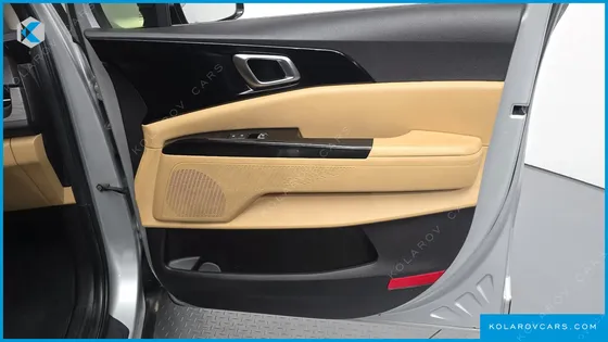 KIA CARNIVAL DIESEL 7-SEATER NOBLESSE