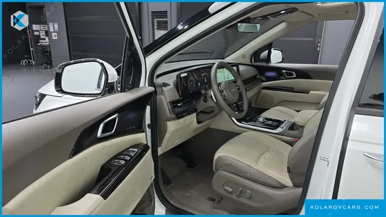 KIA CARNIVAL GASOLINE 7-SEATER SIGNATURE